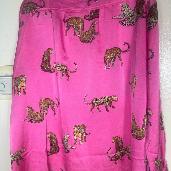 Black and gold cheetah animal print button down long sleeve blouse 1XL - Picture 5 of 5